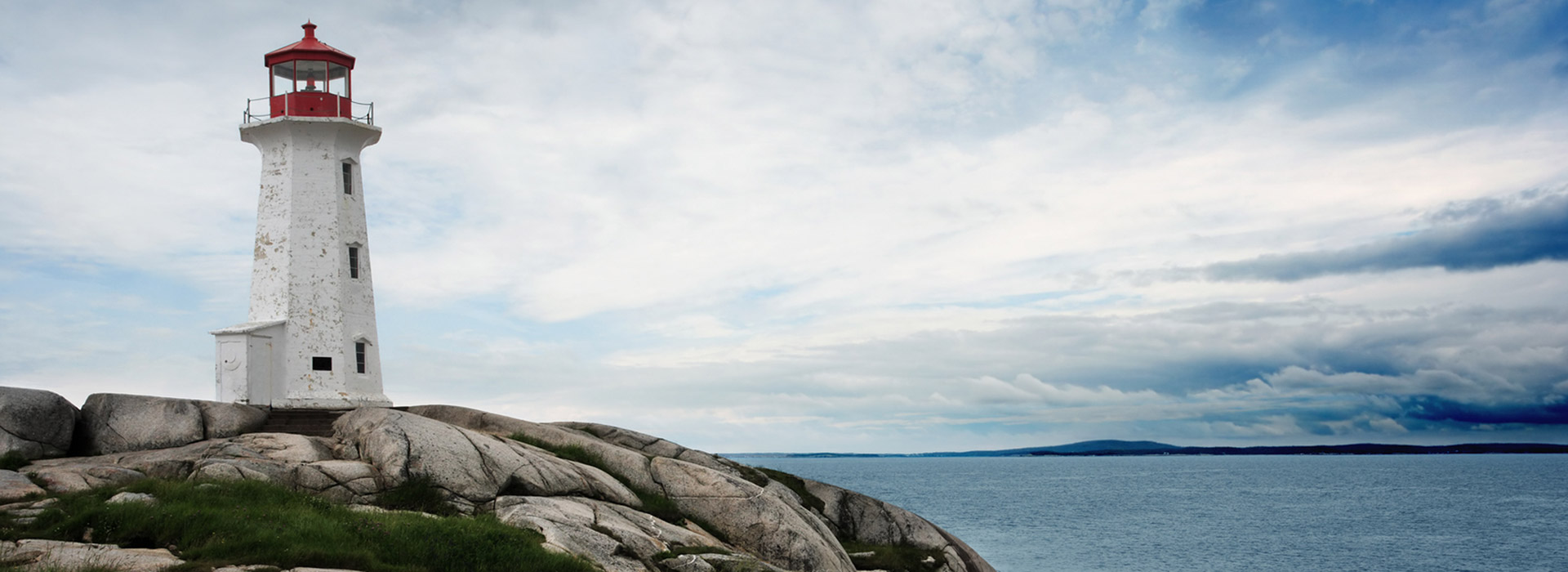 lighthouse-on-peggs-cove